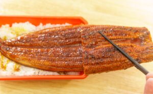 土用の丑の日に！ロピアの990円魚萬うなぎ丼でスタミナ補給の画像