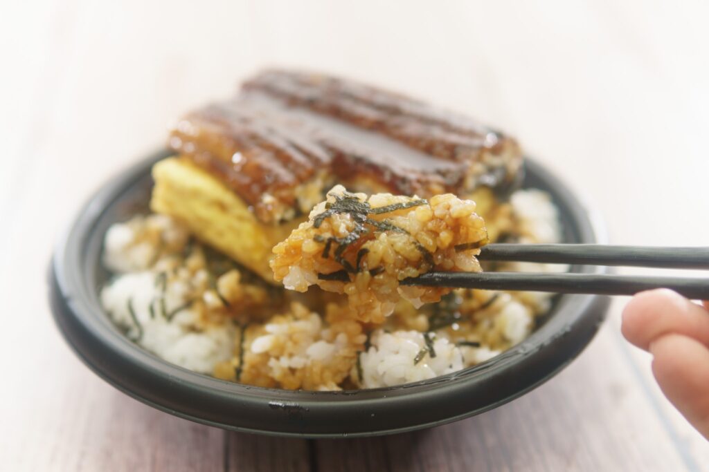 てっぺんだし巻のうな盛丼のごはん