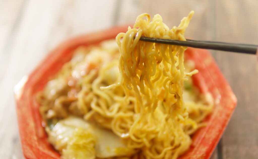 ザ・ビッグの八宝菜焼きそばの蕎麦