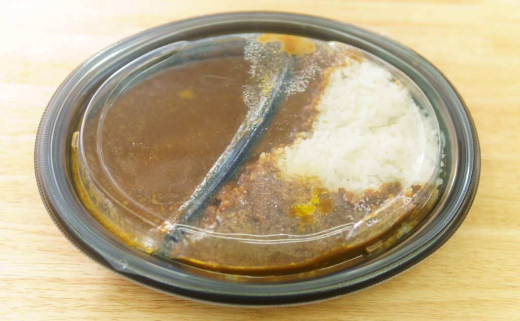 セルフ ホット カレーのふたが閉まればOK