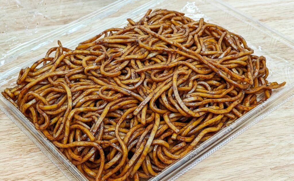 麺だけ!大盛り焼きそばの開封