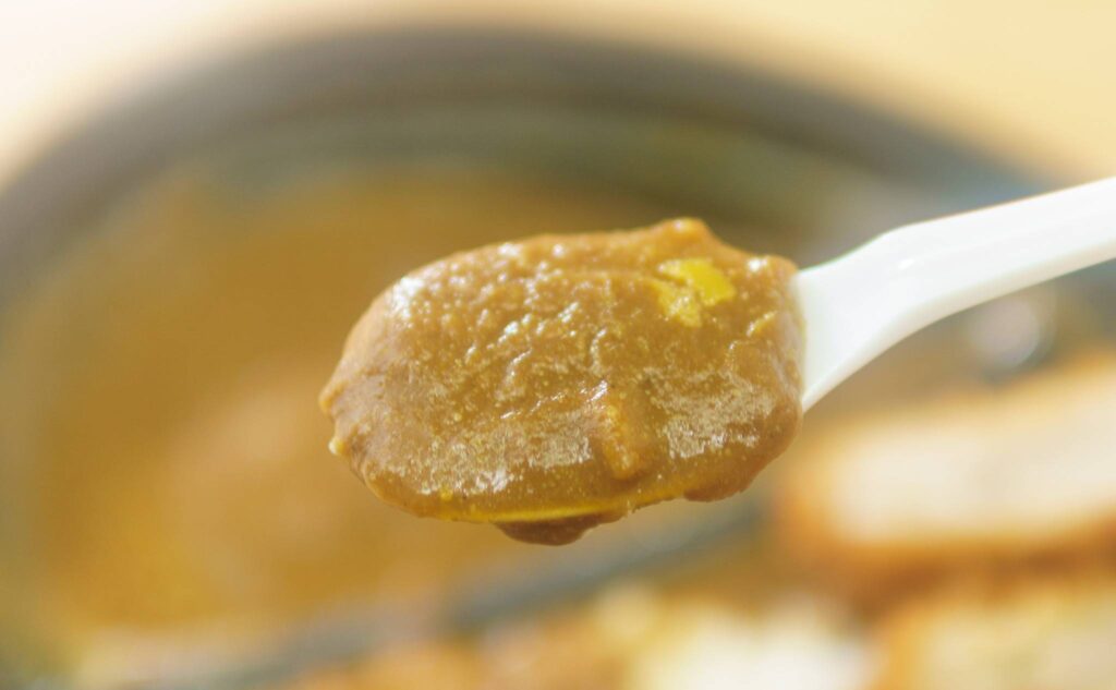 金沢カレーに近いとろみのあるカレー