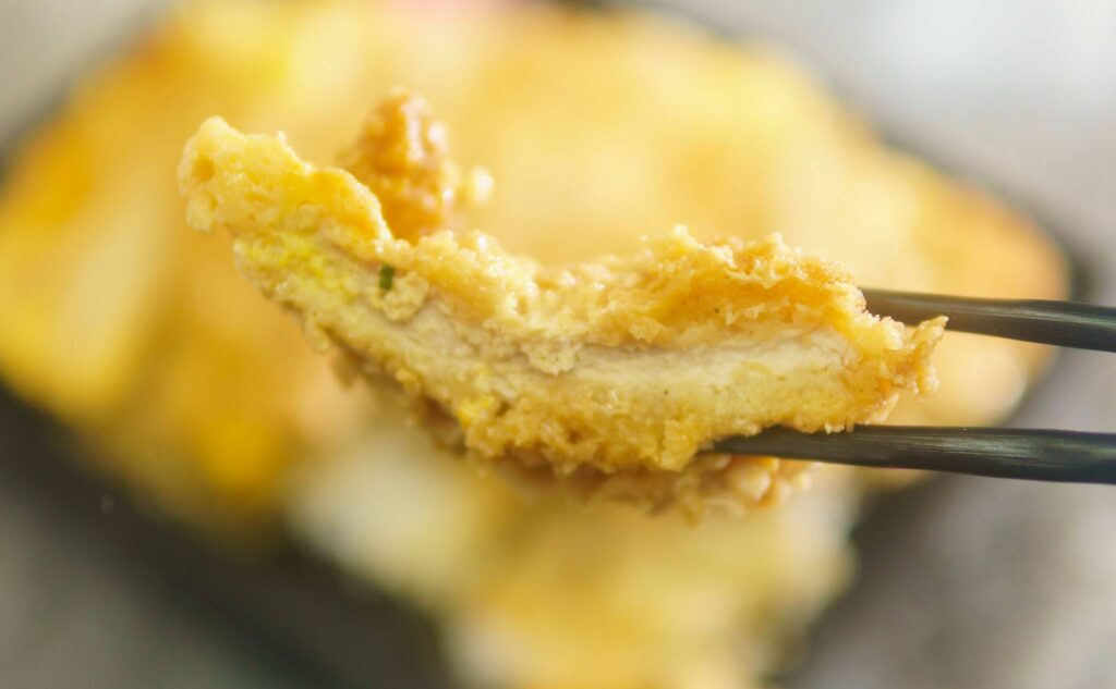 だし自慢!ロースカツ重のだししみるカツの拡大