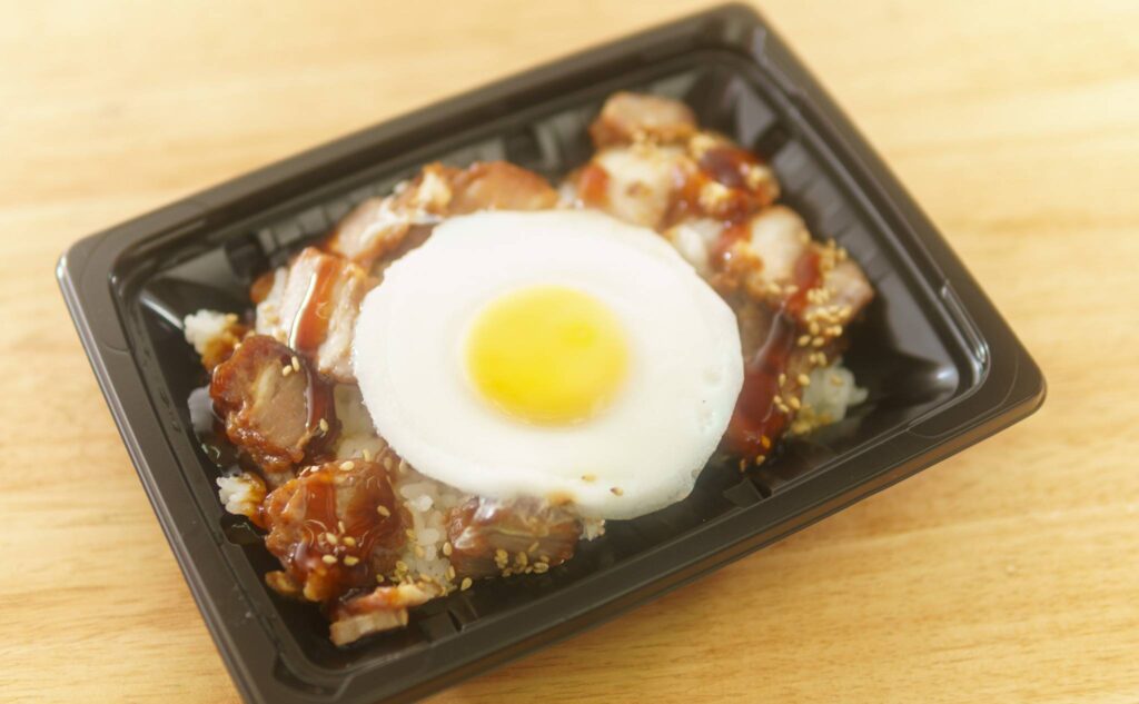 今治名物 焼豚たまご飯を開封